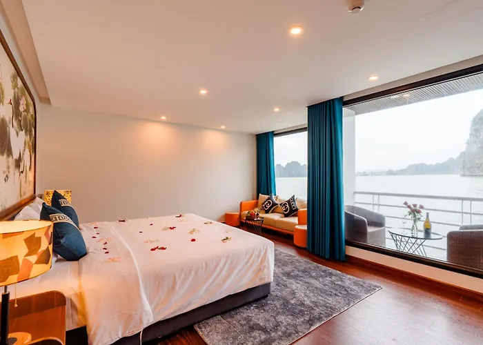 Sea Coral Cruise Lan Ha Bay 5*