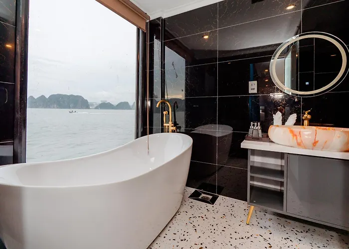 Sea Coral Cruise Lan Ha Bay 5*